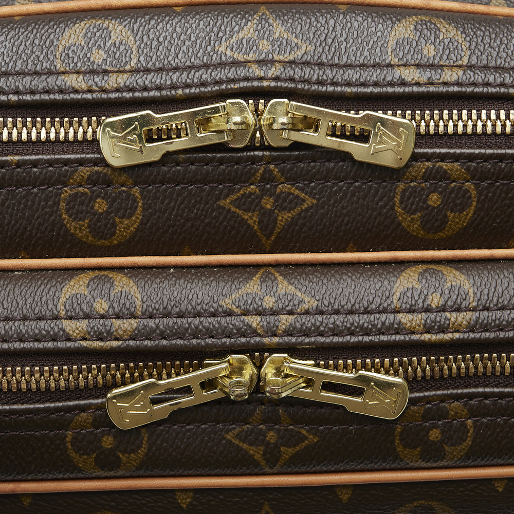 LOUIS VUITTON Monogram Reporter GM Crossbody Bag - Picture 9 of 10